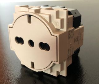 OMNIALUXSTORE BTICINO L.NOW KM4140A16F 10 PEZZI