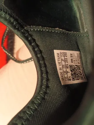 Deportivas Adidas Gris y Verde Adidas NM