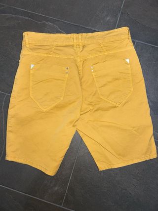 Pantalón corto Antony Morato amarillo Talla M