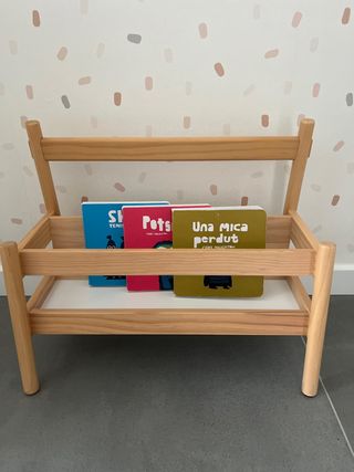 Librería infantil de madera