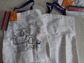 Borse Halloween da colorare con pennarelli