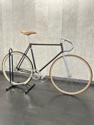 Fixie Contrapedal CREAM(290)
Talla 54