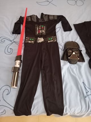 Disfraz Darth Vader Star Wars + Sable de Luz.