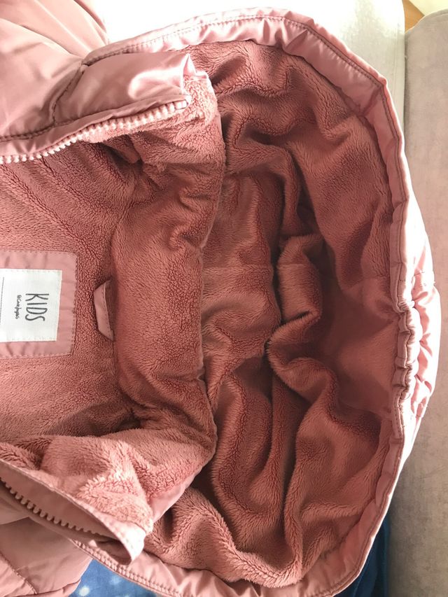 Abrigo niña Kids El Corte Ingles. T140 (9-10 años)