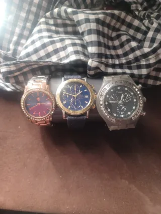 3 Relojes de Pulsera (O por separado)escucho ofert