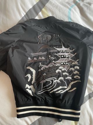 Chaqueta Bomber Superdry Negra Bordada Suika Japan