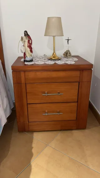 Letto per 1 o 2 persone
2 comodini di Mad