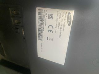 Samsung LE32D400 TV + Soporte Pared