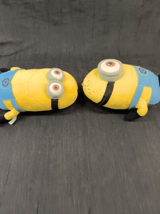 2 giocattoli di peluche Minions