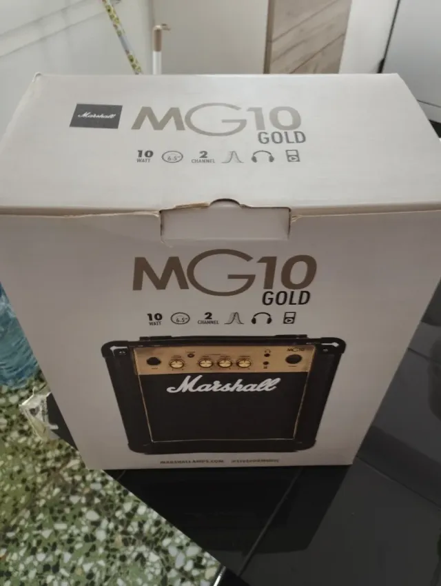 Amplificatore Marshall MG10 Gold
