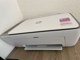 Impresora HP DeskJet 2700e