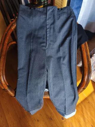 Pantalón corto doma vaquera.Talla 44.