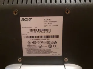 Pantalla Acer 19 Plata Diseño moderno y elegante.