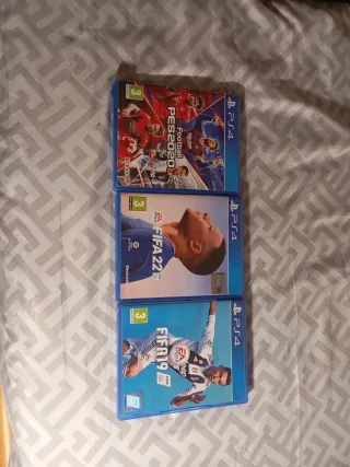 Lote PS4: FIFA 19, PES 2020, FIFA 22