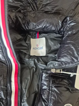 Chaleco Moncler Negro Nuevo Sin Estrenar Talla M