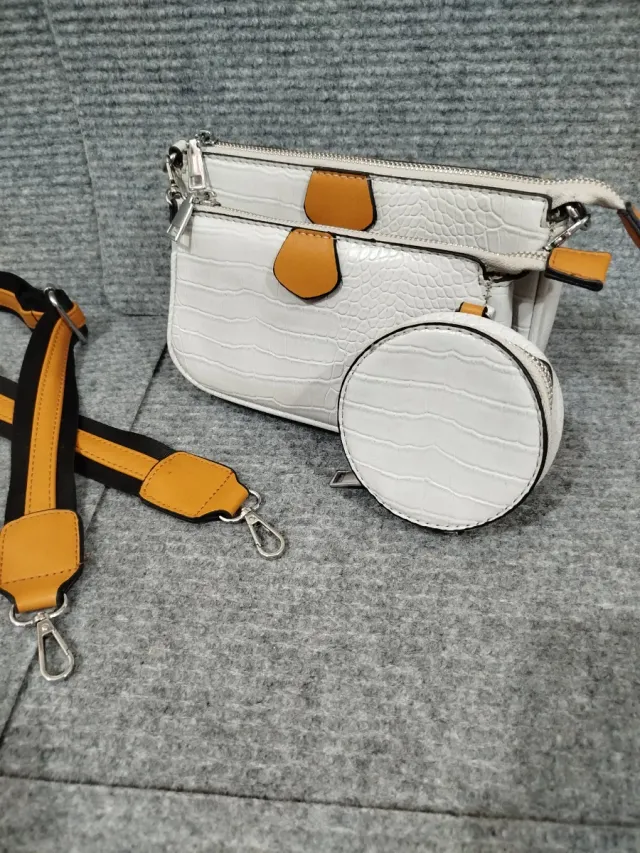 Bolso bandolera triple gris