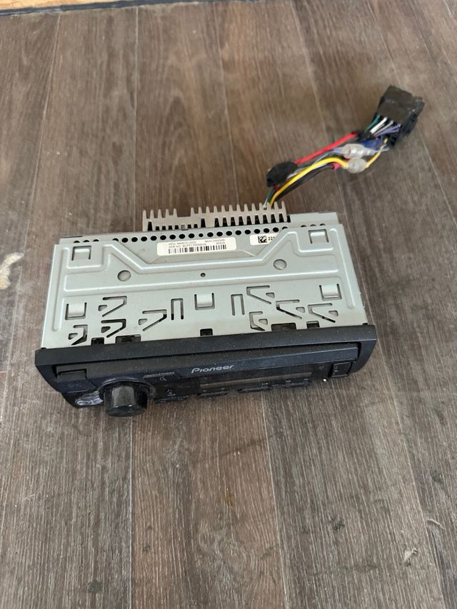 Radio Pionner 1 DIN Bluetooth