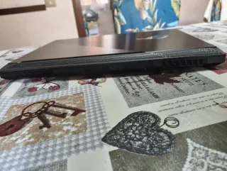 Asus ROG Strix G731GU