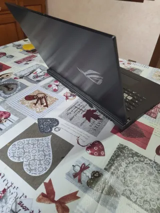 Asus ROG Strix G731GU