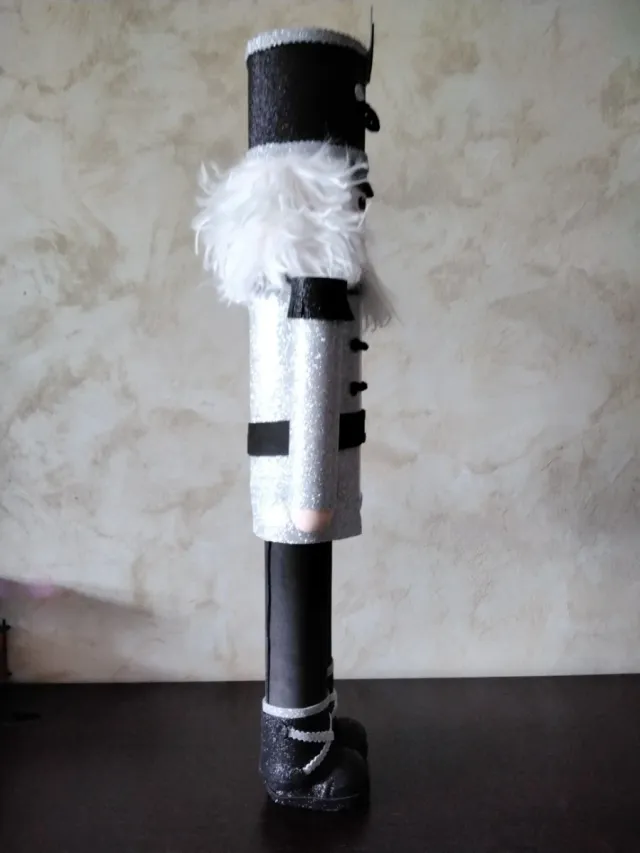 Cascanueces hecho a mano