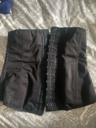Faja corsé negro con ganchos