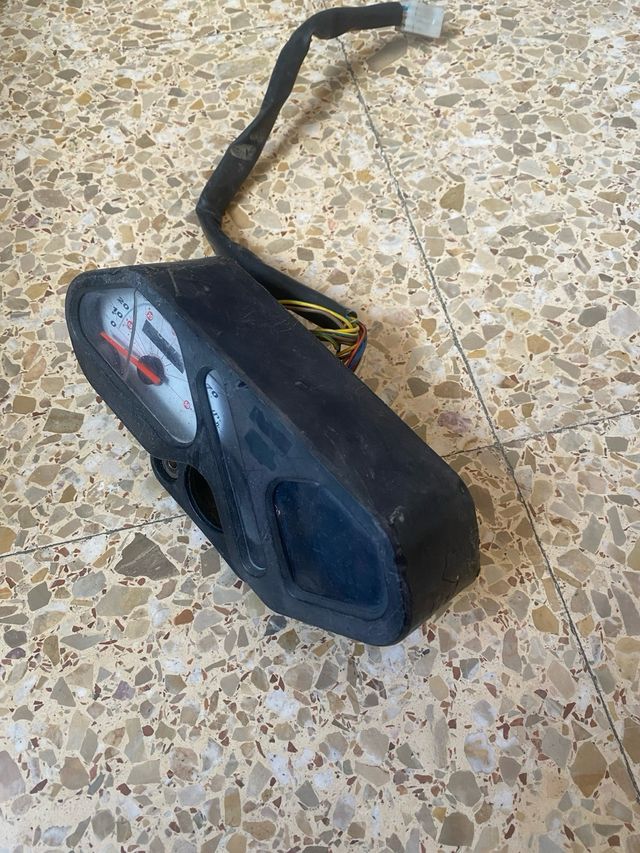 Cuadro instrumentos Derbi Senda