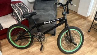 Bicicleta BMX Ridgeyard Negra.