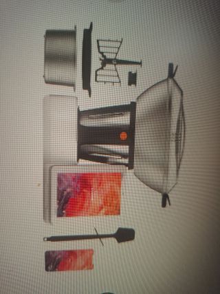 Robot de cocina con pantalla táctil