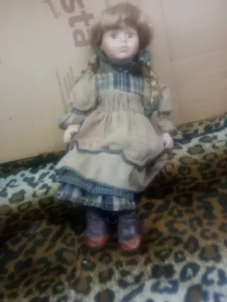 Bambola porcellana vintage