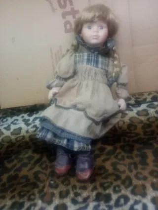 Bambola porcellana vintage