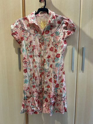 Vestido floral rosa y rojo
