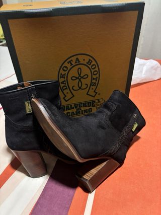 Botín Valverde del Camino Negro Talla 39