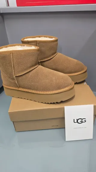 Botas UGG Marrón Talla 38