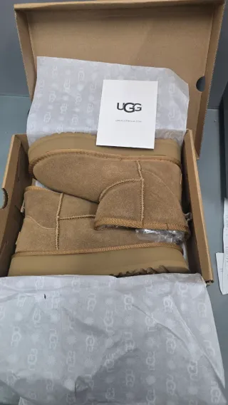 Botas UGG Marrón Talla 38