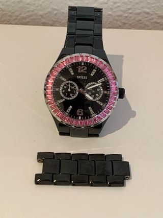 Reloj Guess Negro con Bisel Rosa