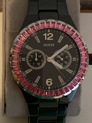 Reloj Guess Negro con Bisel Rosa