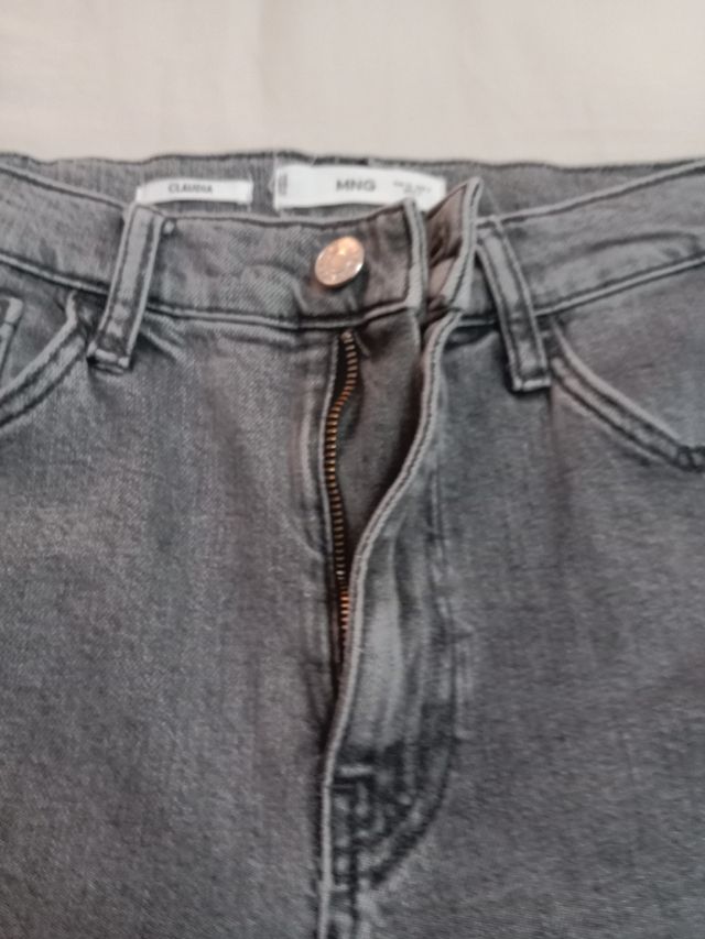Vaqueros Mango grises