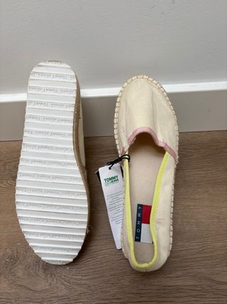 Alpargatas Tommy Hilfiger Beige y Rosa