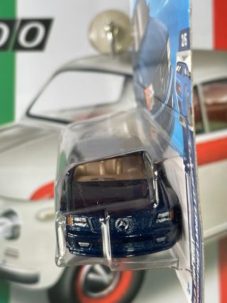 Hot Wheels '89 Mercedes-Benz 560 SEC AMG