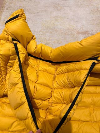 plumas estilo north face  Hombre Amarilla