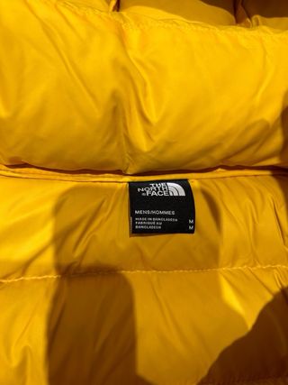 plumas estilo north face  Hombre Amarilla