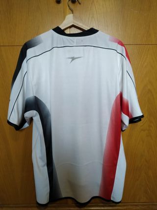 Camiseta Newell's Old Boys Reserva 2006. Talla L.