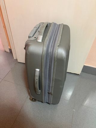 Maleta Constellation Gris. Medidas 39x 22x58