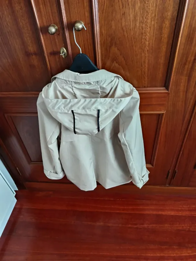 Gabardina Cortefiel Beige Talla S.