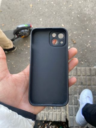 Custodia nera per iPhone 13 con motivo a ragnatela