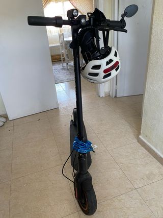 Patinete Eléctrico con Casco y Candado