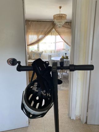 Patinete Eléctrico con Casco y Candado