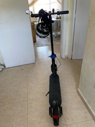 Patinete Eléctrico con Casco y Candado