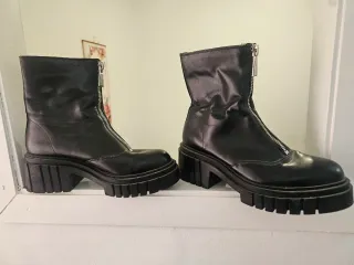 Botas Stradivarius