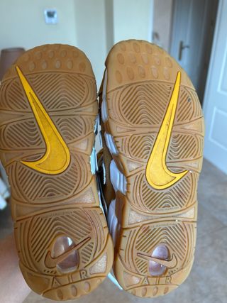Nike Air More Uptempo Marrones y Amarillas